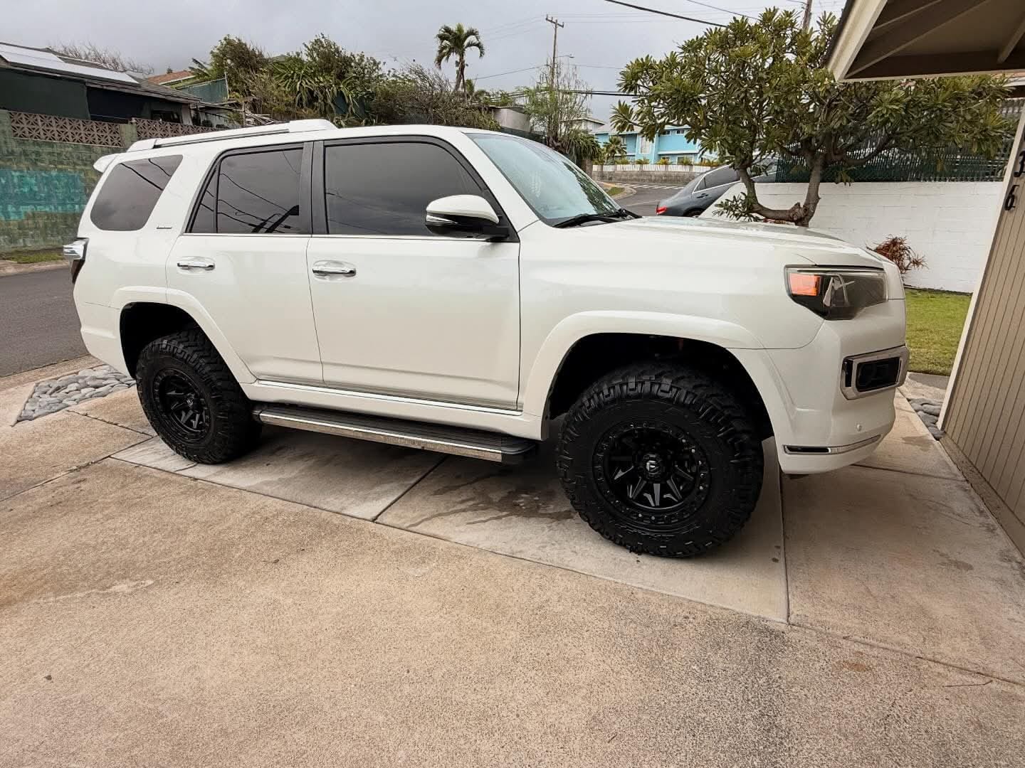 2020 Toyota 4Runner - used vehicle for export — photo 1 of 4