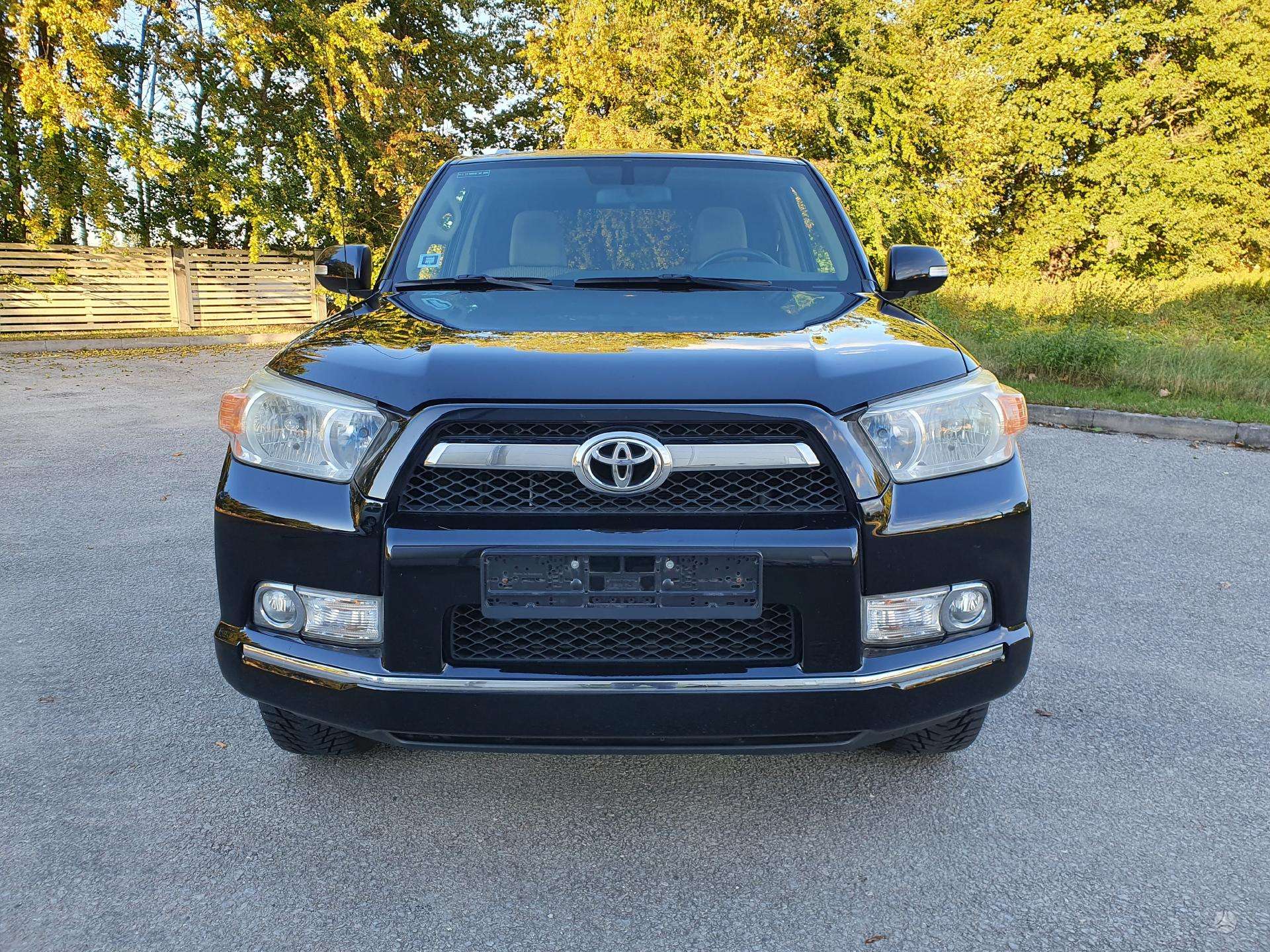 2012 Toyota 4Runner - used vehicle for export — photo 4 of 4