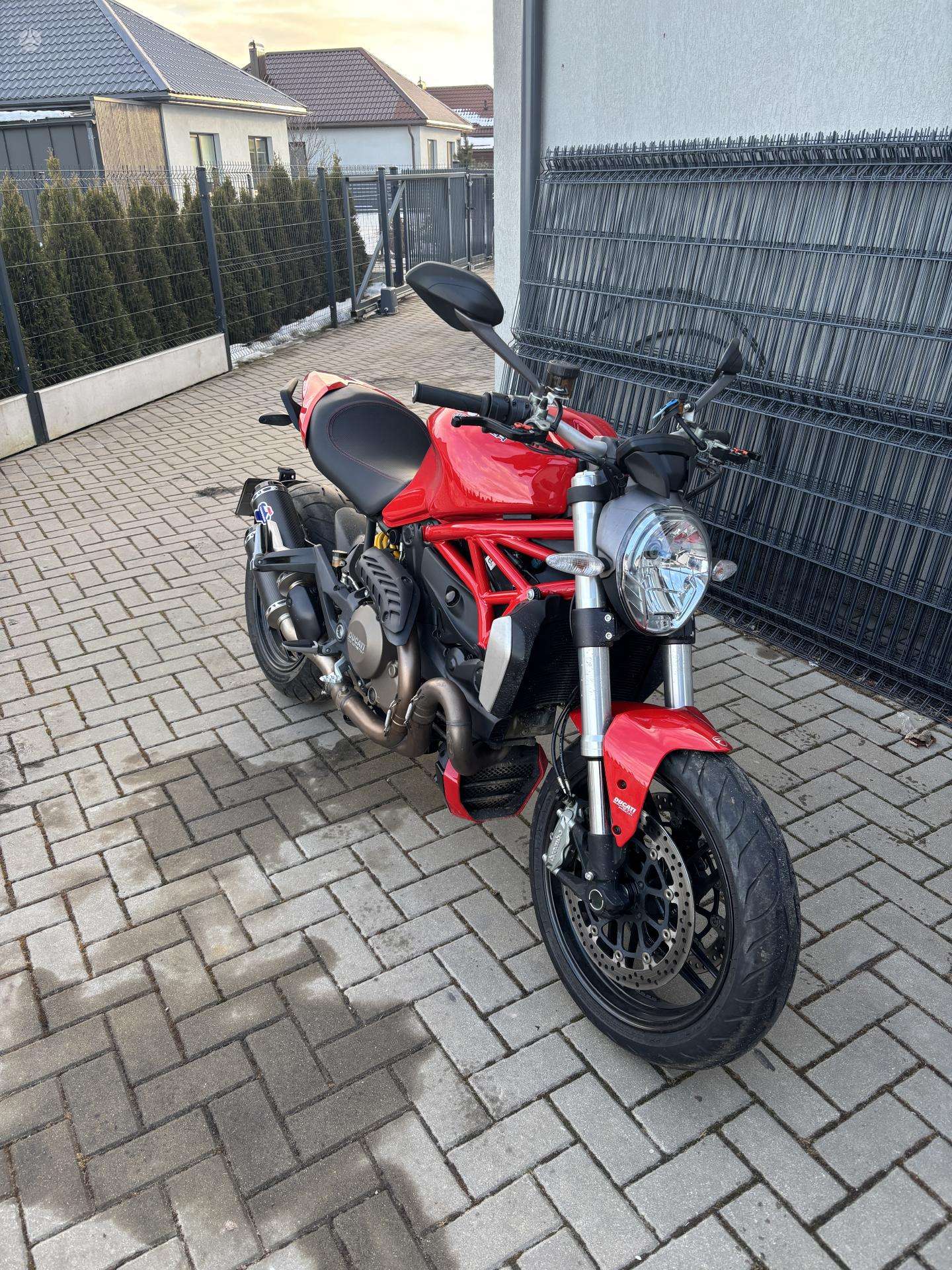 2014  Ducati Monster - used vehicle for export — photo 2 of 4