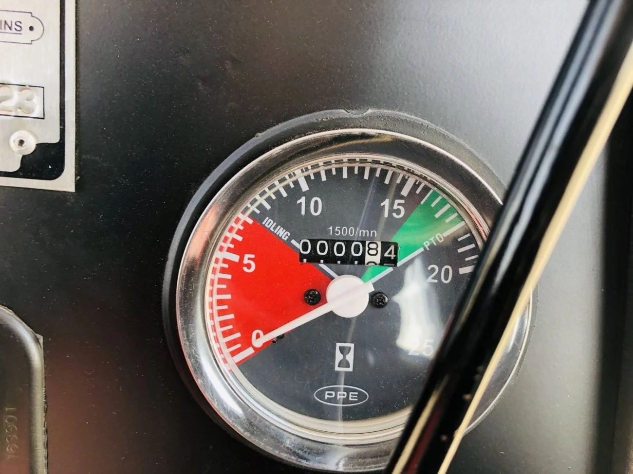 Massey Ferguson 290 4.0l - tractor for export — photo 15 of 20