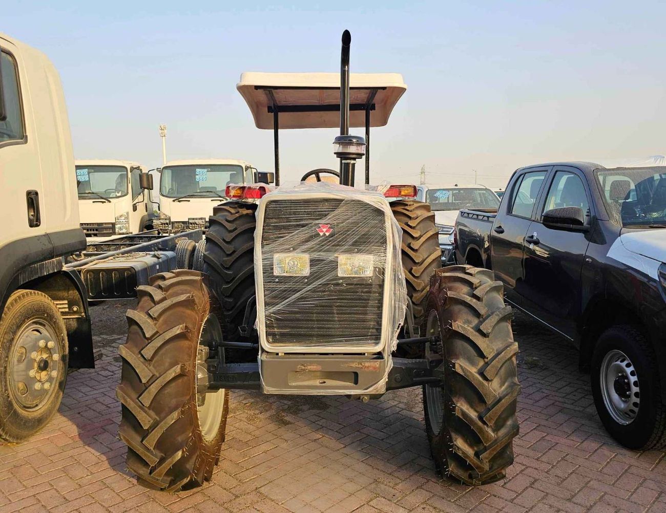 Massey Ferguson 385 TRACTOR 2025 - tractor for export — photo 11 of 16