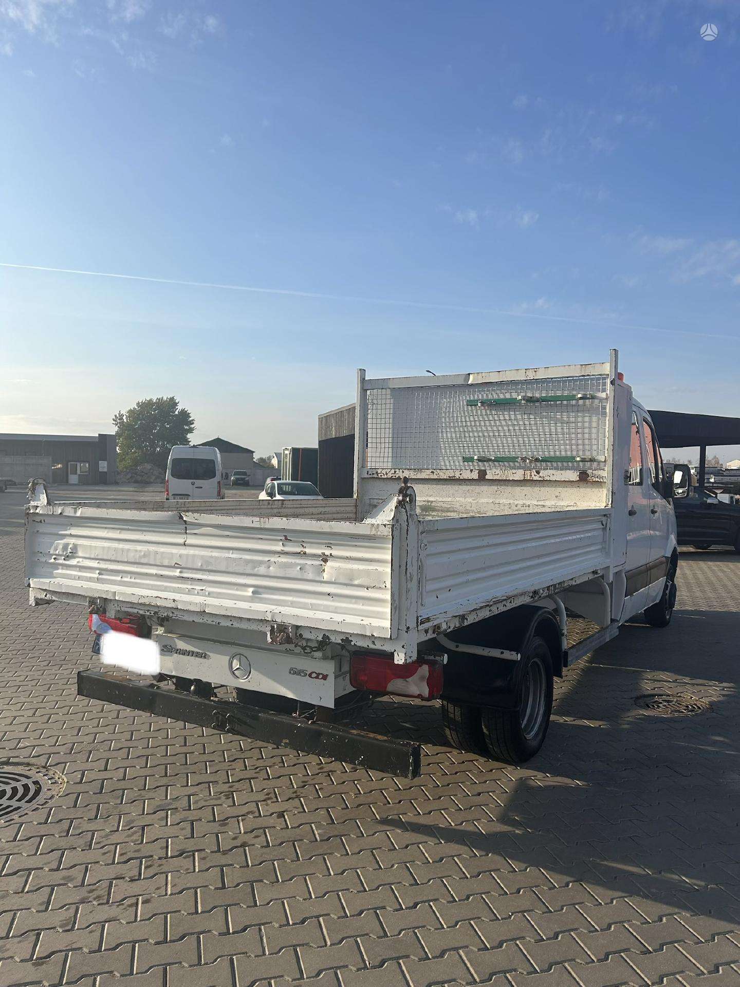 2008  Mercedes-Benz Sprinter 515cdi - used vehicle for export — photo 3 of 4