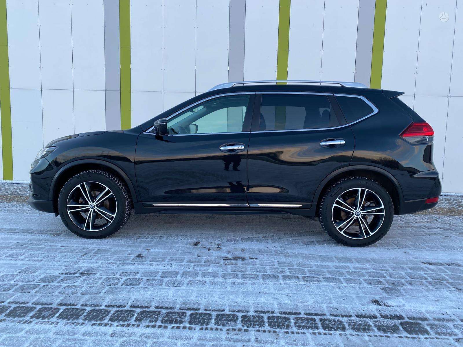 2017  Nissan X-Trail - used vehicle for export — photo 2 of 4