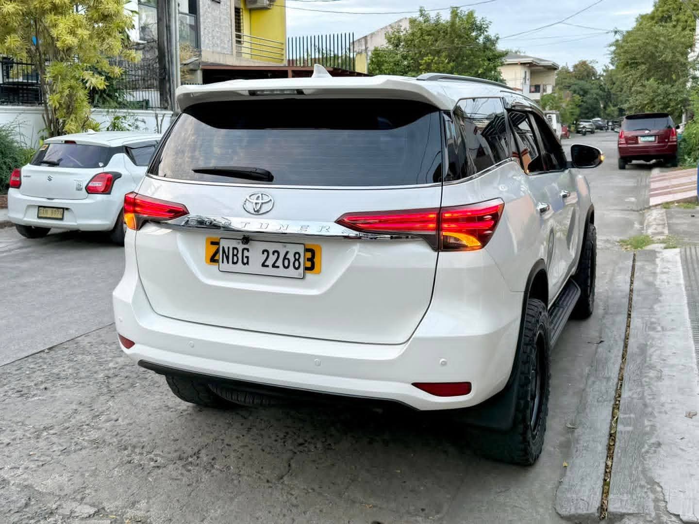 2019 Toyota Fortuner - used vehicle for export — photo 4 of 4