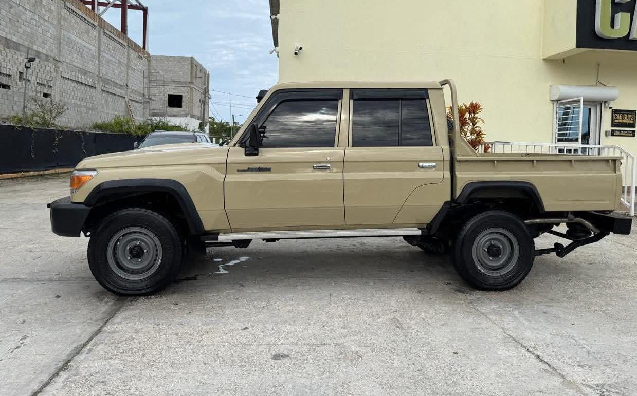 Toyota Land Cruiser Prado Pick-Up - used vehicle for export — photo 2 of 4