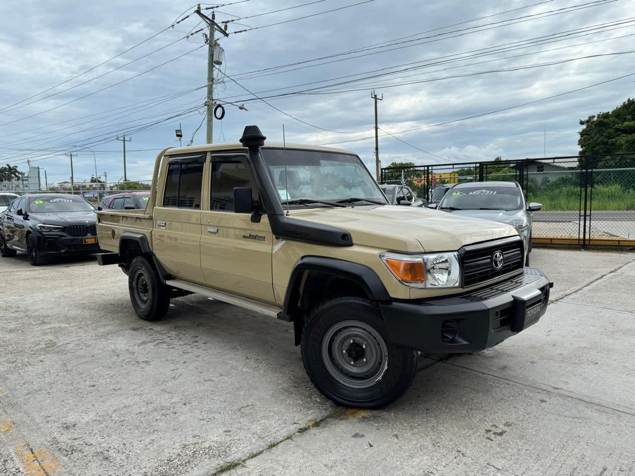 Toyota Land Cruiser Prado Pick-Up - used vehicle for export — photo 3 of 4