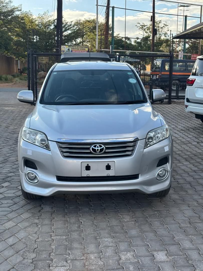 2010 TOYOTA VANGUARD - used vehicle for export — photo 1 of 4