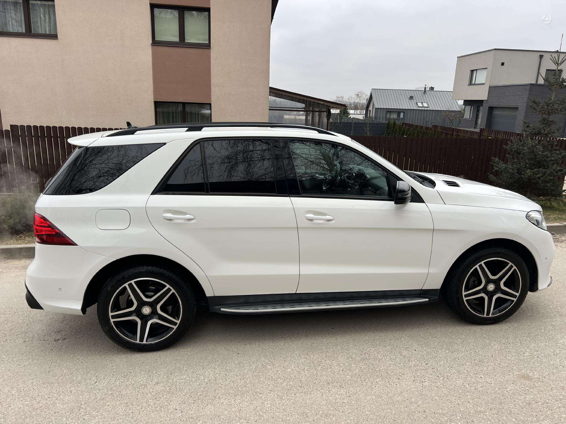 2017   Mercedes-Benz GLE350 - used vehicle for export — photo 3 of 4